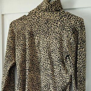 Mercer & Madison Turtleneck Sweater Leopard Print Sz S